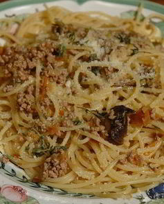 Спагетти с телятиной и сельдереем