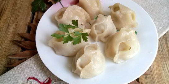 Манты с тыквой и мясом в мультиварке