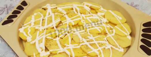 картошка по-французски с грибами лисичками в духовке. Шаг 4