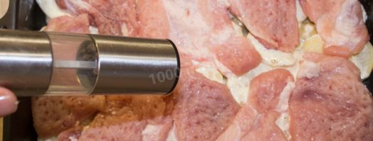 мясо по-французски классически в духовке с картошкой. Шаг 11