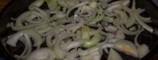 мясо по-французски с грибами. Шаг 3