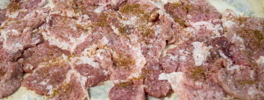 мясо по-французски с помидорами и грибами. Шаг 4