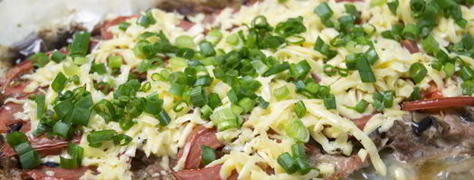 мясо по-французски с помидорами и грибами. Шаг 6