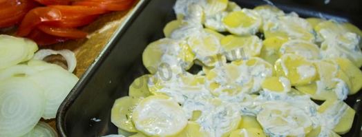 мясо свинины по-французски с помидорами картошкой сыром. Шаг 18