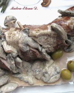 Сочная телячья вырезка по-французски с шампиньонами