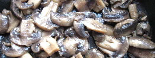 сочная телячья вырезка по-французски с шампиньонами. Шаг 3