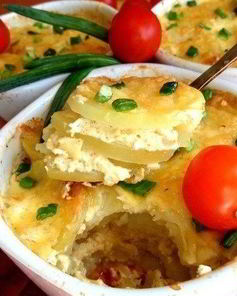 Запеченный картофель со сливками и чесноком по-французски