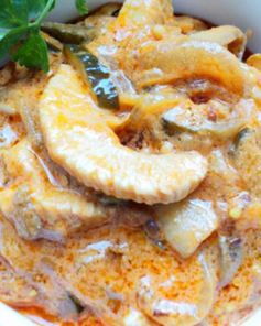 Бефстроганов с кроликом и шампиньонами