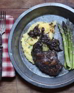 Кролик в красном вине