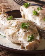 Кролик в сметане