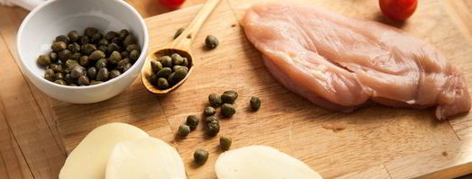 куриная грудка, фаршированная моцареллой и каперсами. Шаг 3