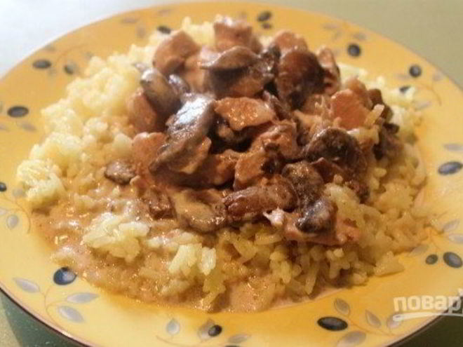Рецепт куриной грудки с шампиньонами в сливках