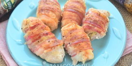 Куриное филе в беконе в духовке