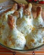 Куриные голени в сметане в духовке