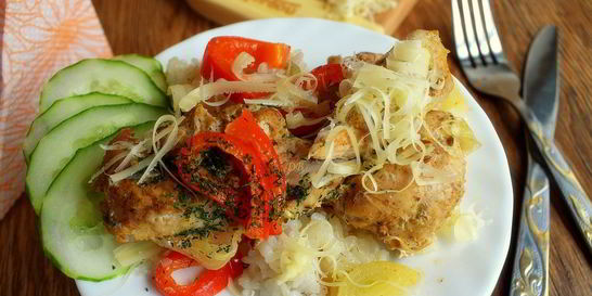 Курица с рисом и овощами в фольге