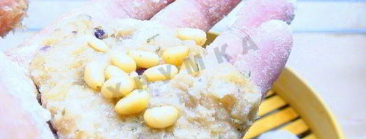 пряные куриные шарики с кедровыми орешками на пару. Шаг 5