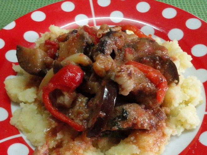 Рецепт свинины с баклажанами в мультиварке