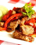 Тушеная телятина с овощами