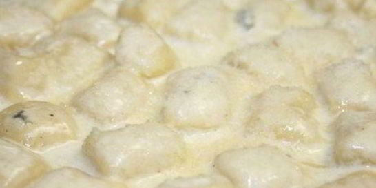 Ньокки в сливочном соусе с беконом