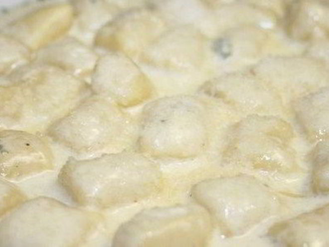 Рецепт ньокков в сливочном соусе с беконом