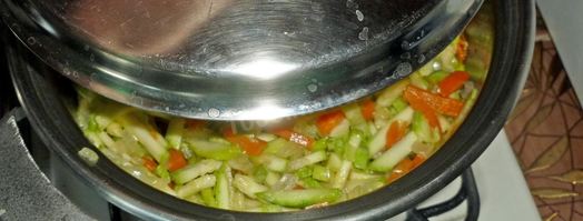 кабачки тушеные с морковью и луком. Шаг 10