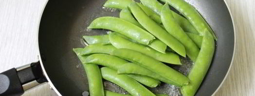 обжаренный стручковый горох. Шаг 7