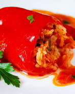 Перец, фаршированный рисом и овощами