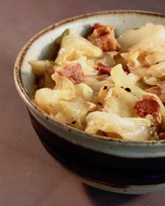 Тушеная капуста с колбасой в скороварке