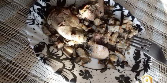 Куриная печень с грибами