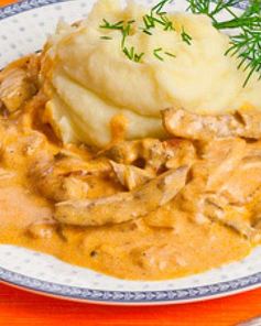 Печень по-строгановски