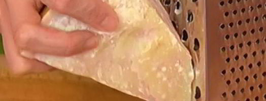 печенье из пармезана со свекольным песто. Шаг 11