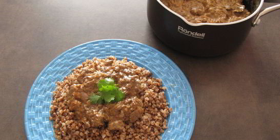 Тушеная куриная печень