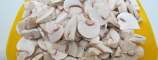 пельмени с грибами в горшочках в духовке. Шаг 5