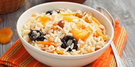 Бухарский плов с морковью и сухофруктами