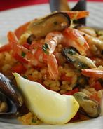 Плов с креветками и мидиями