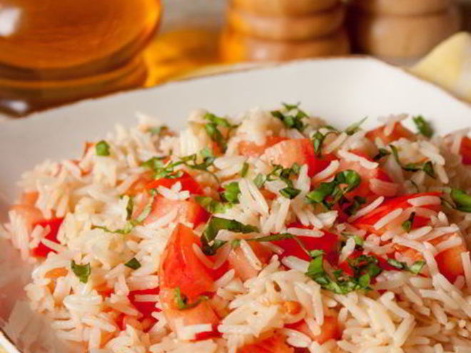 Рецепт рисового пилава с помидорами и базиликом