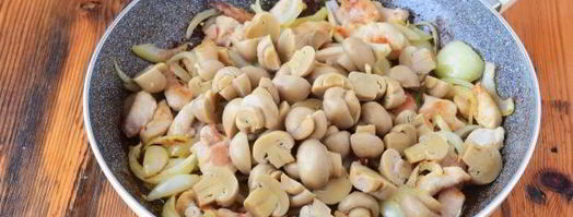 фрикасе из курицы с грибами. Шаг 9