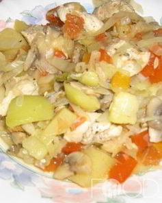 Овощное рагу с курицей в мультиварке