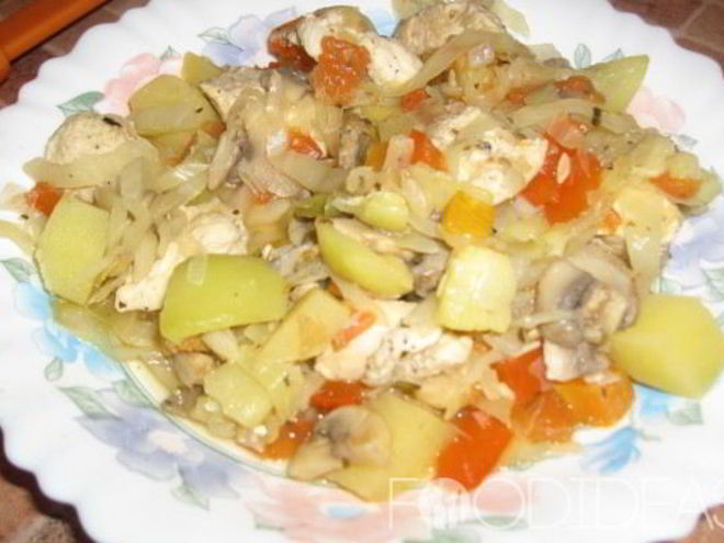 Рецепт овощного рагу с курицей в мультиварке