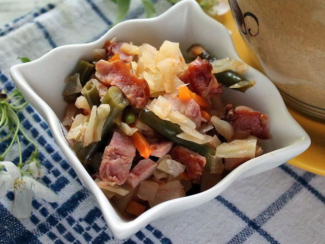 Рецепт овощного рагу в горшочках в духовке