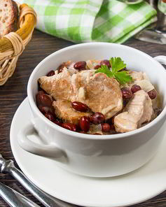 Рагу из свиной вырезки с фасолью