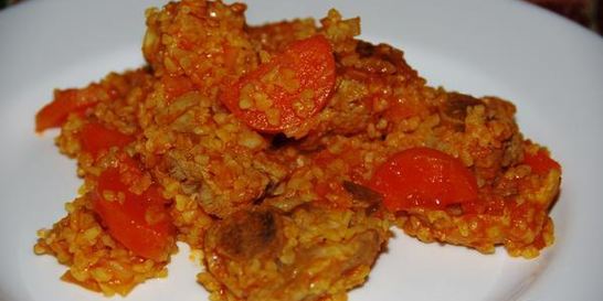 Свиное рагу с морковью и булгуром