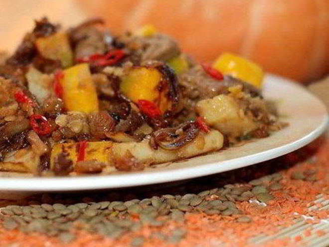 Рецепт тыквенного кисла-сладкого рагу с чечевицей
