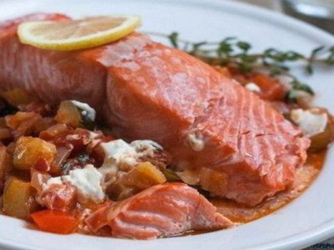 Рецепт лосося запеченного, с овощами рататуй