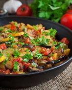 Овощной рататуй на сковороде