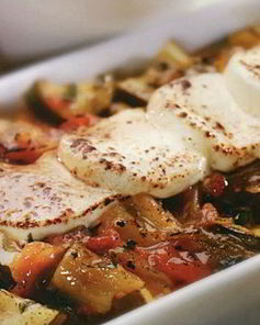 Рататуй из баклажанов, томатов и сыра