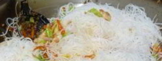 рисовая лапша с курицей и овощами. Шаг 5