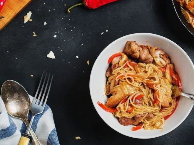 Рецепт рисовой лапши с уткой и перцем