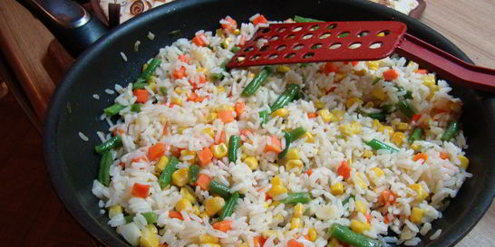 Ризотто с овощами, луком и морковью