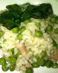 Ризотто с панчеттой, зеленым горошком и мятой